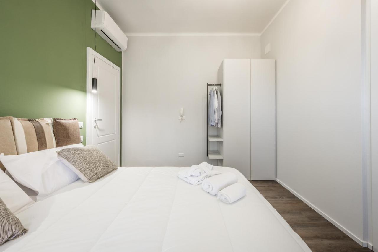 Cucchiari Suite 4B Modena Exterior photo